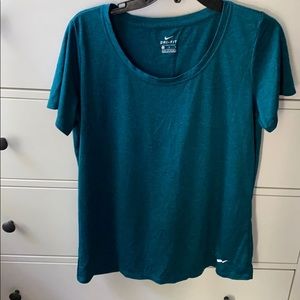 ☘️2 for $15☘️ Women’s Nike Dry Fit Workout Shirt